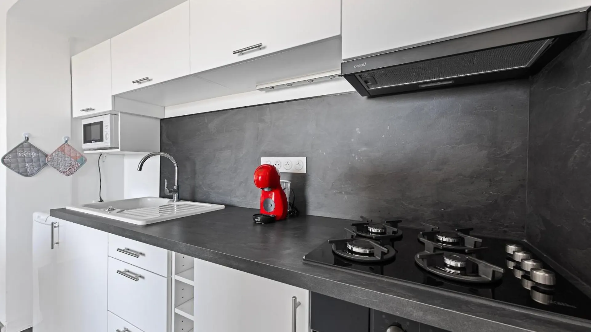 Estudio Encantador Empuriabrava 0*,  İspanya