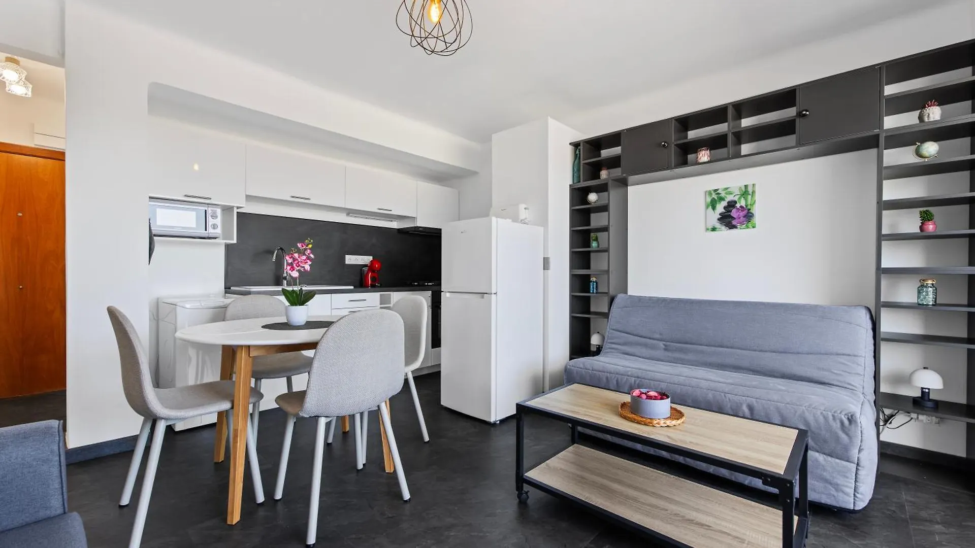 Estudio Encantador Empuriabrava Daire